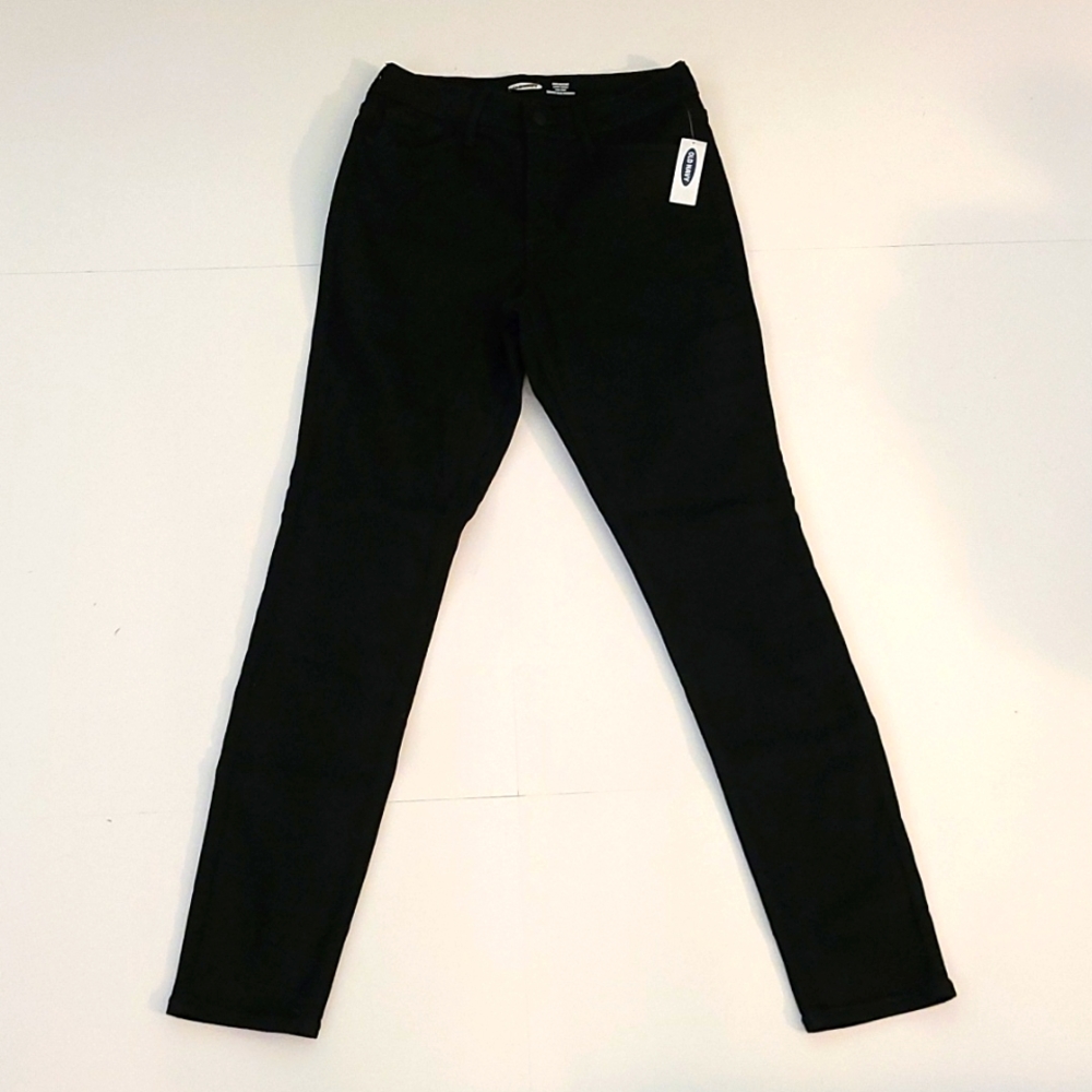 NWT old navy high rise Rockstar jean size 4